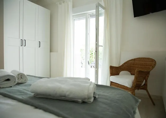 Preciosa Casa Con Jardin \
